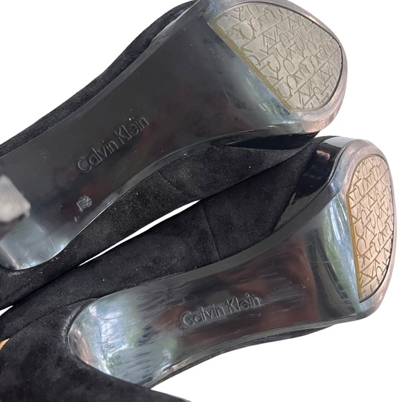 Calvin Klein Women's 8.5 Black Suede Gold Accent Paulette Platform Heels‎ Pumps - Picture 13 of 16